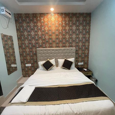 Super Hotel O Glance Inn Patna  Bagian luar foto