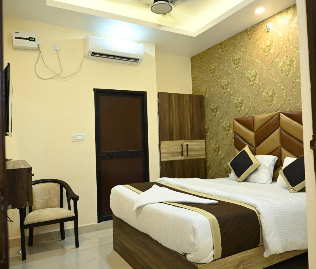 Super Hotel O Glance Inn Patna  Bagian luar foto