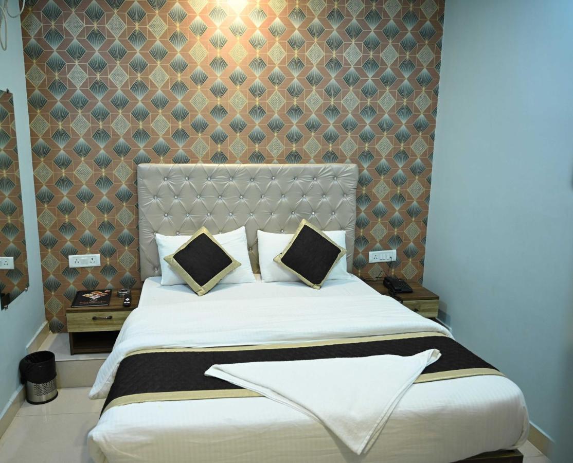 Super Hotel O Glance Inn Patna  Bagian luar foto