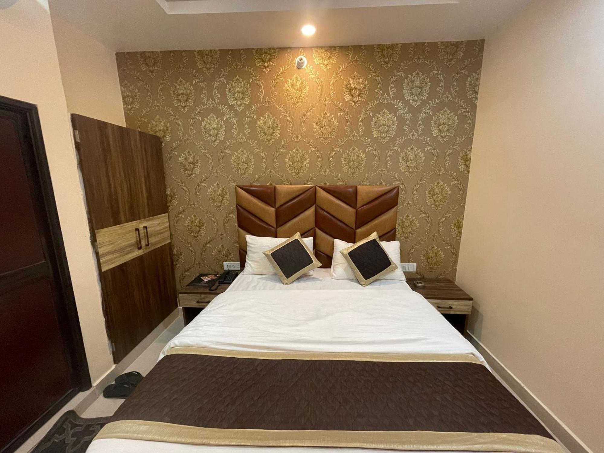 Super Hotel O Glance Inn Patna  Bagian luar foto