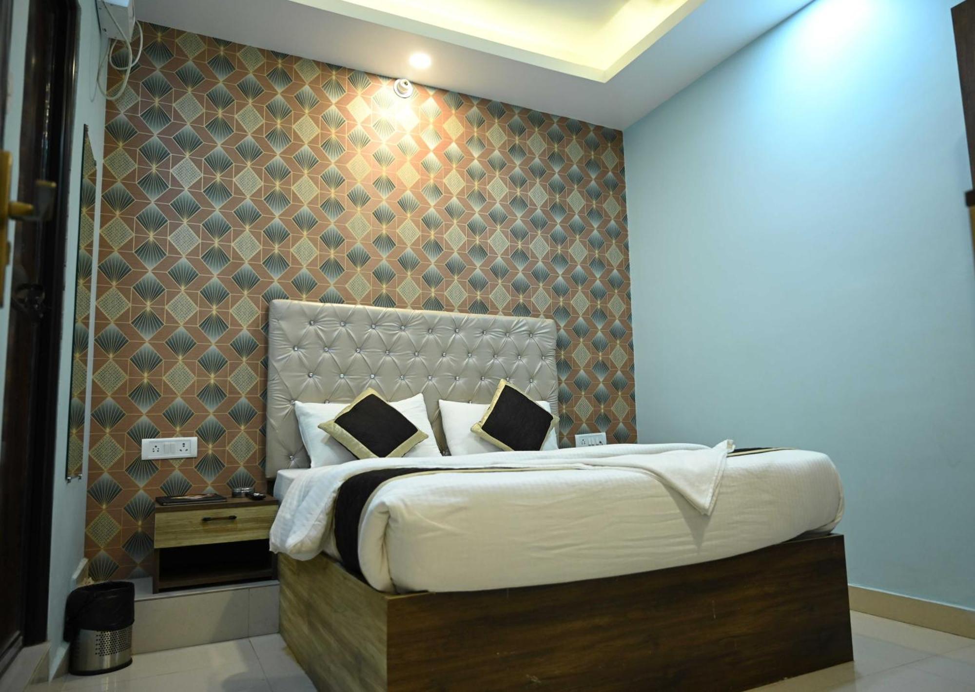 Super Hotel O Glance Inn Patna  Bagian luar foto
