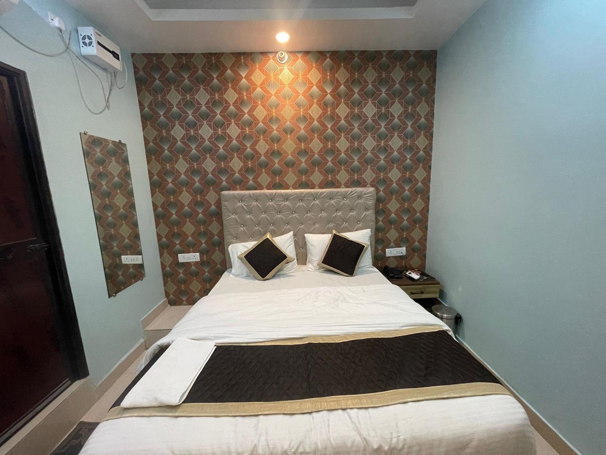 Super Hotel O Glance Inn Patna  Bagian luar foto